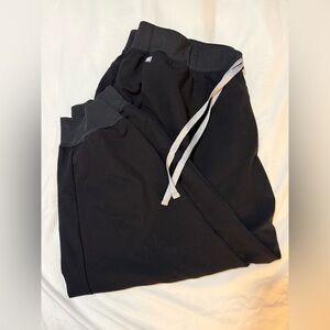 Figs 5XLP Black Jogger